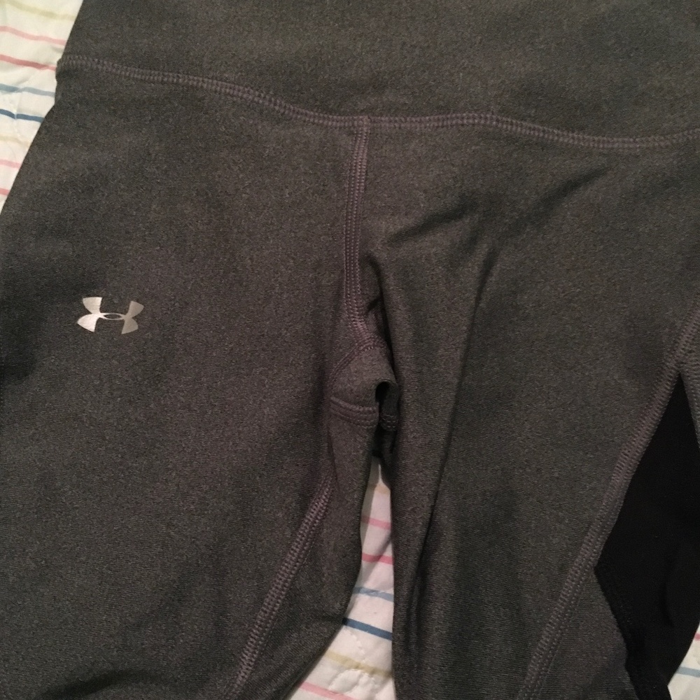 Under armor 3/4 length leggings